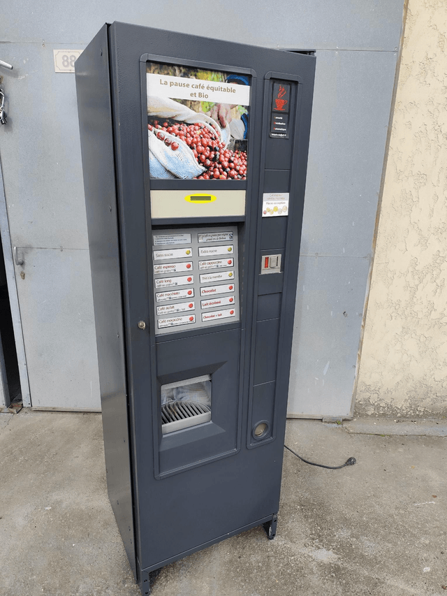 Distributeur de café Necta Spazzio